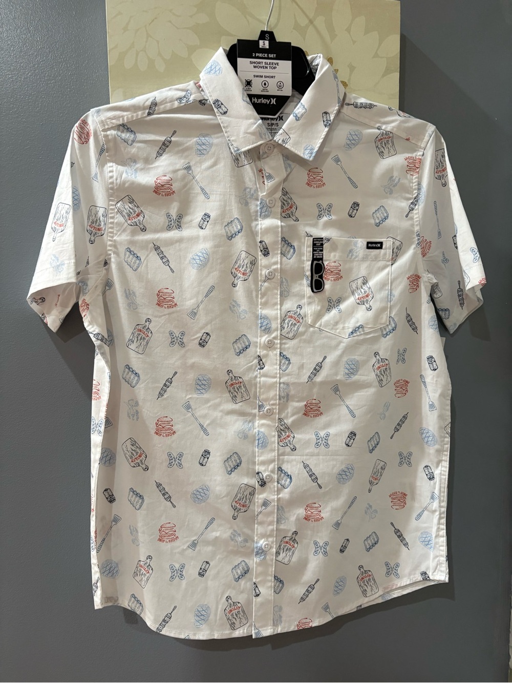 Hurley Men's S Short Sleeve Americana Button Down Shirt And Swim Short